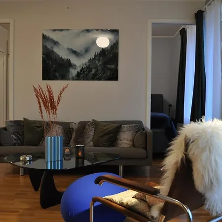 Cozy By The Fjord In Modern Apartment